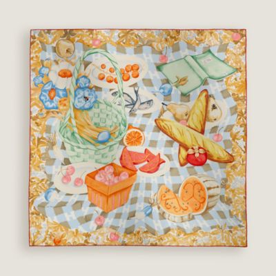 Un Carre sur l'Herbe 90方巾- 綠色| Hermès 愛馬仕台灣地區官網